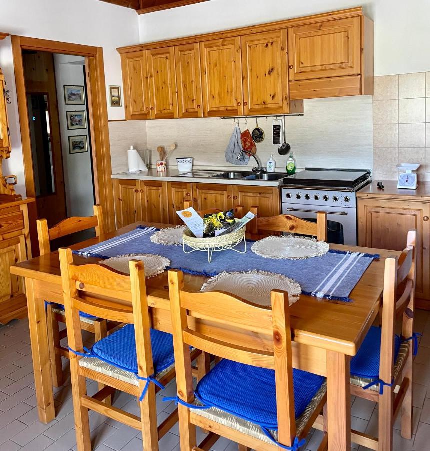 A Casa Di Amici Vila Vidor Exterior foto