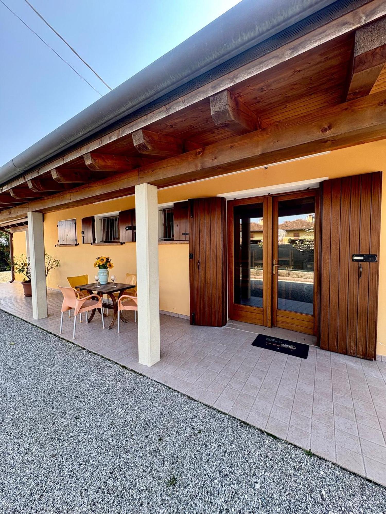 A Casa Di Amici Vila Vidor Exterior foto